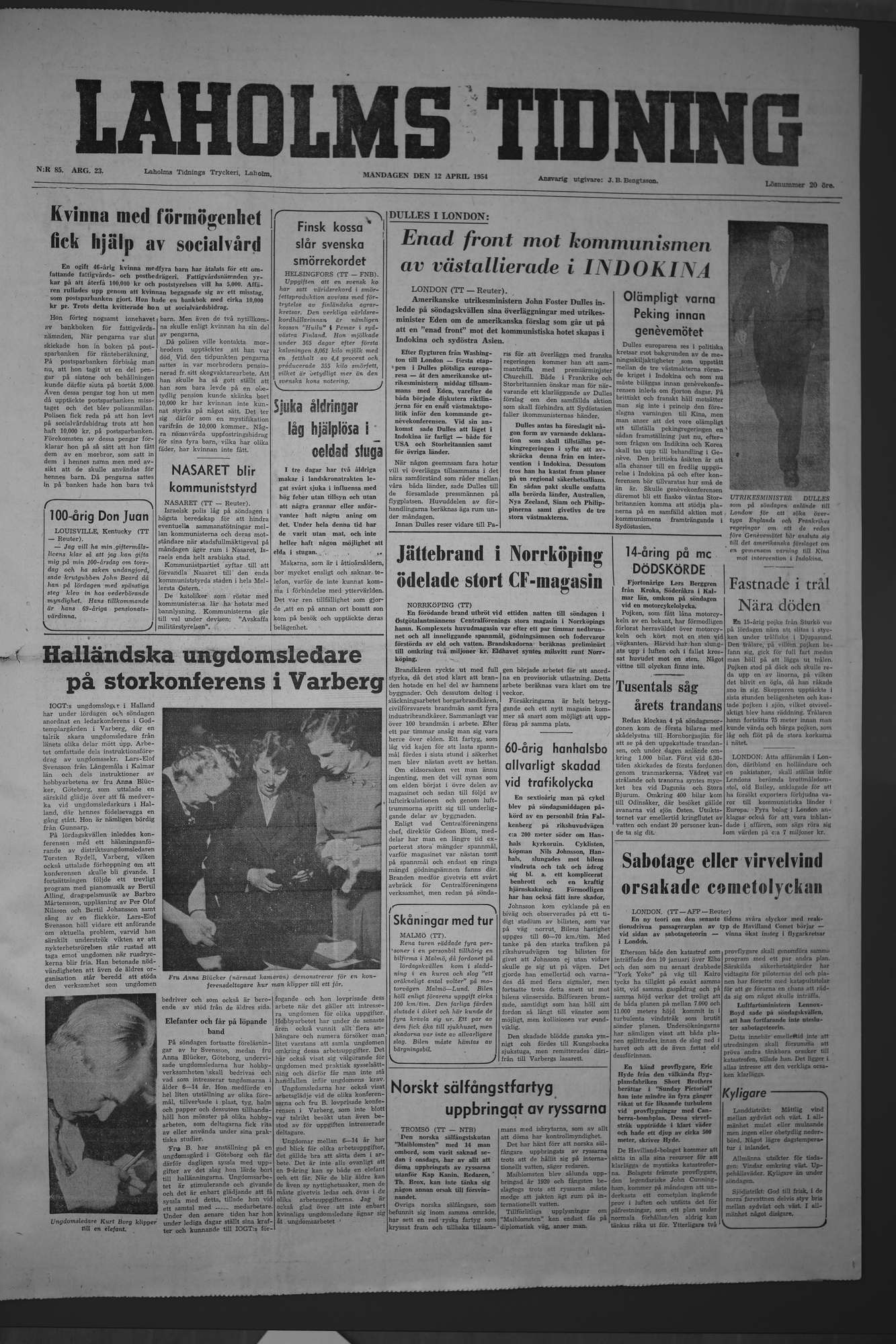 Laholms Tidning Måndag 12 april 1954, sida 1