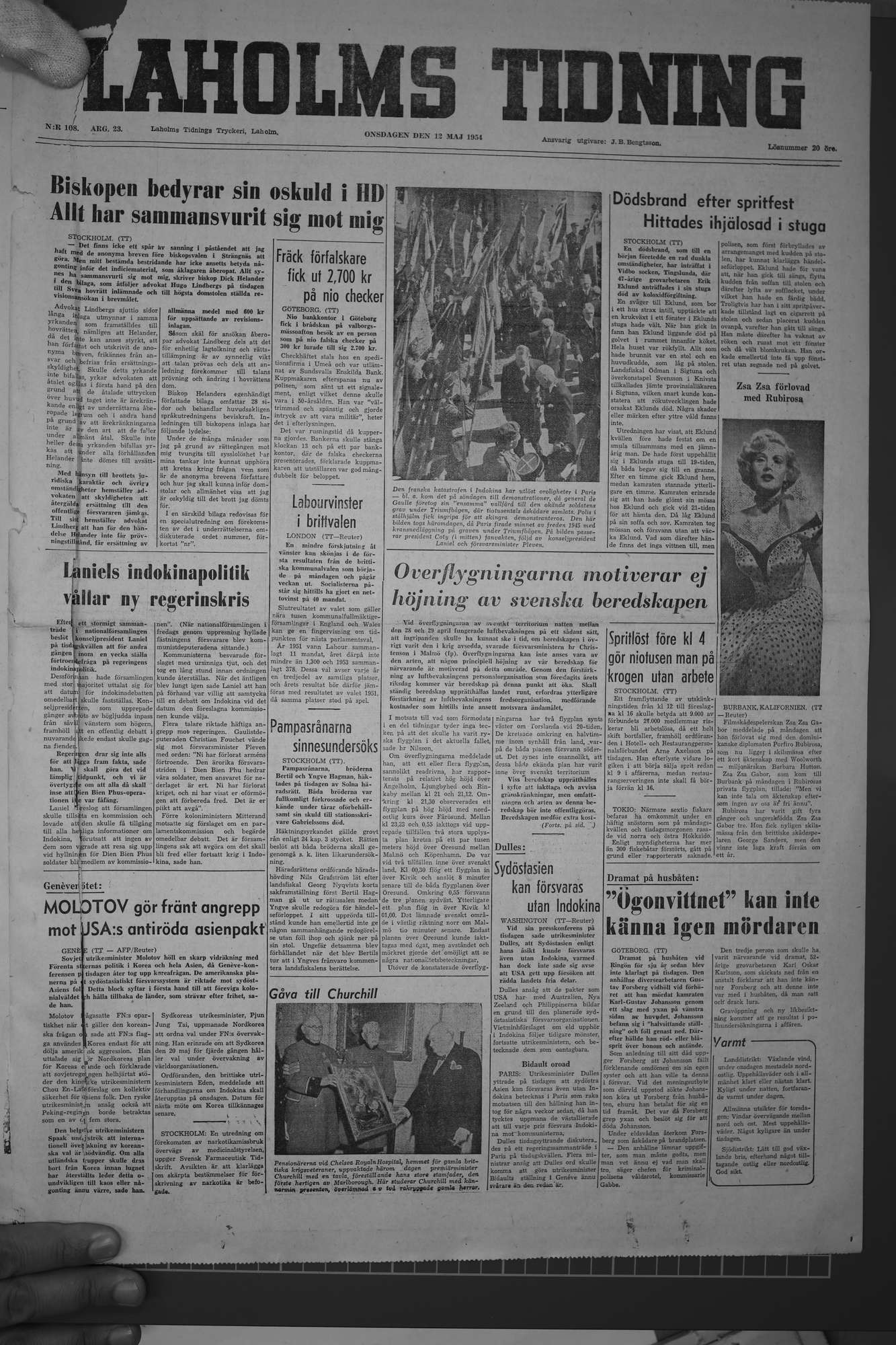 Laholms Tidning Onsdag 12 maj 1954, sida 1
