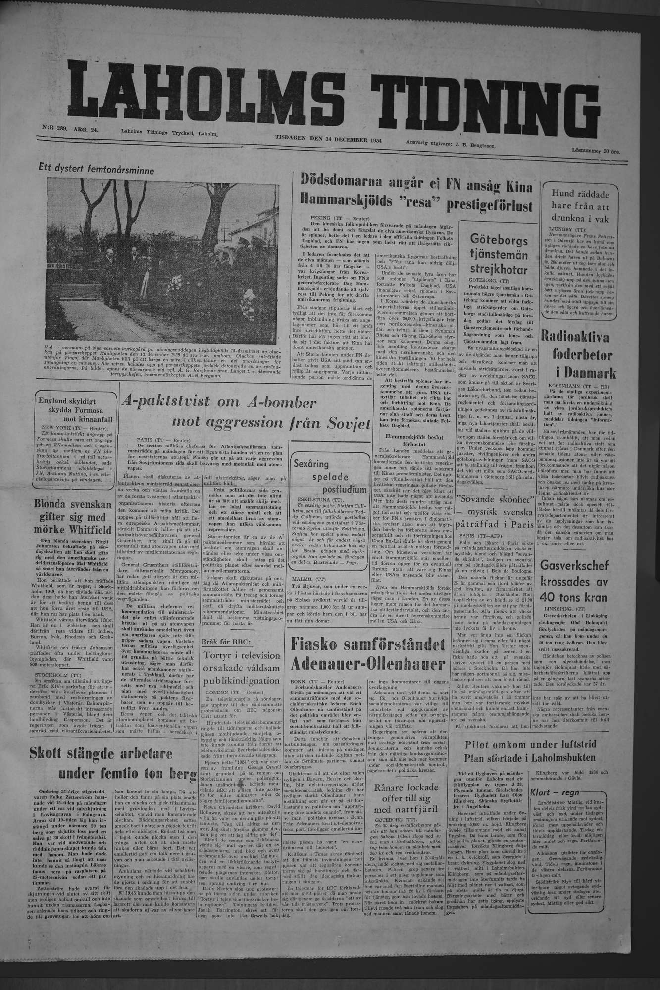 Laholms Tidning Tisdag 14 december 1954, sida 1
