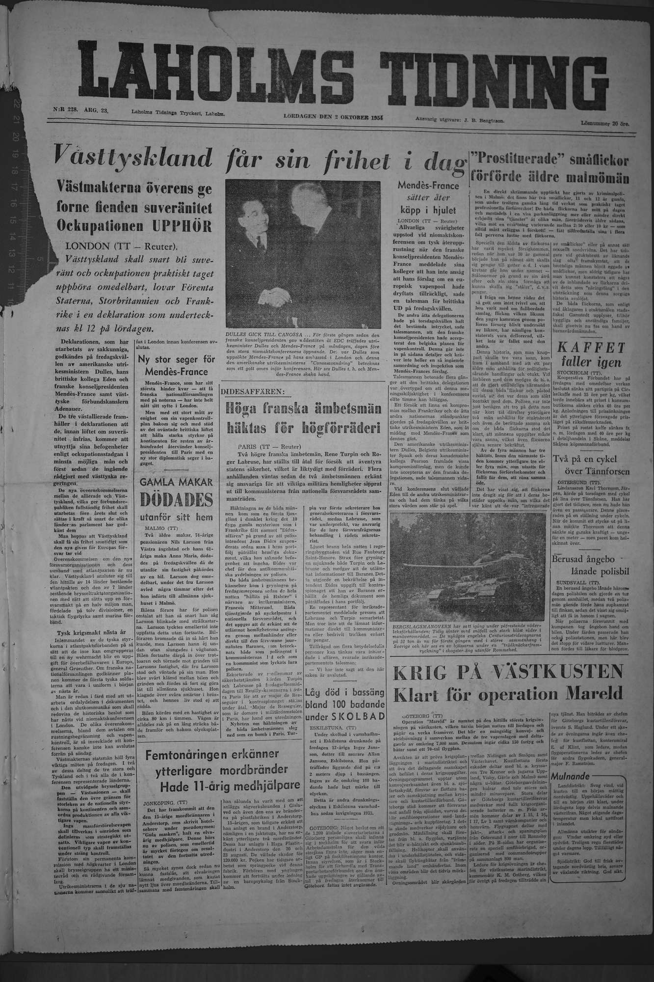 Laholms Tidning Lördag 2 oktober 1954, sida 1