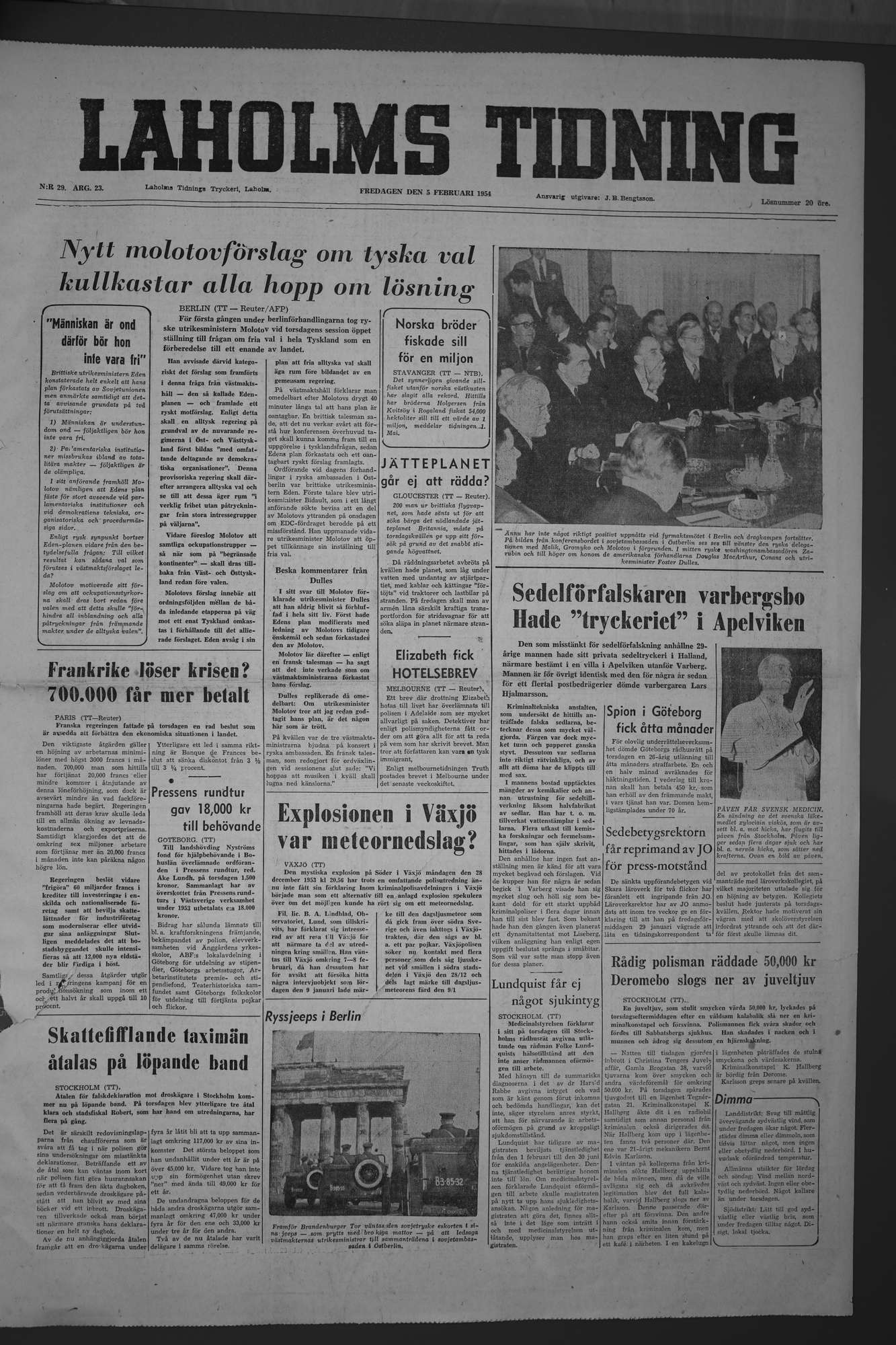 Laholms Tidning Fredag 5 februari 1954, sida 1