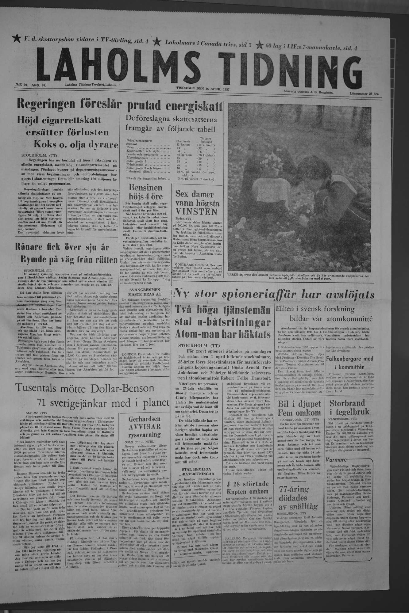 Laholms Tidning Tisdag 16 april 1957, sida 1
