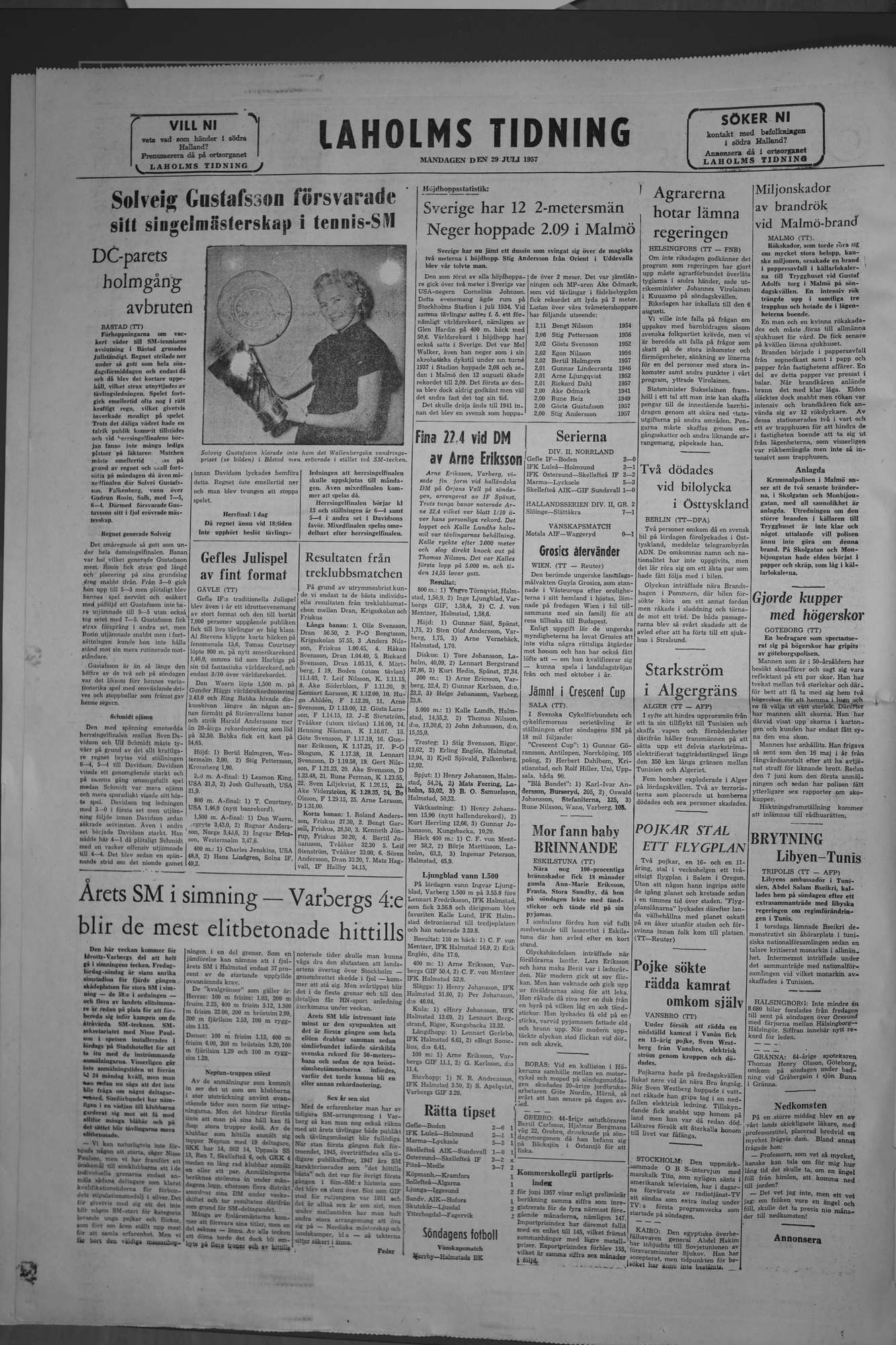 Laholms Tidning Måndag 29 juli 1957, sida 8