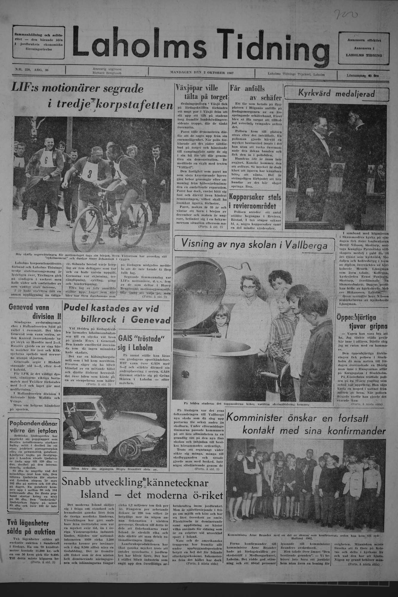 Laholms Tidning Måndag 2 oktober 1967, sida 1