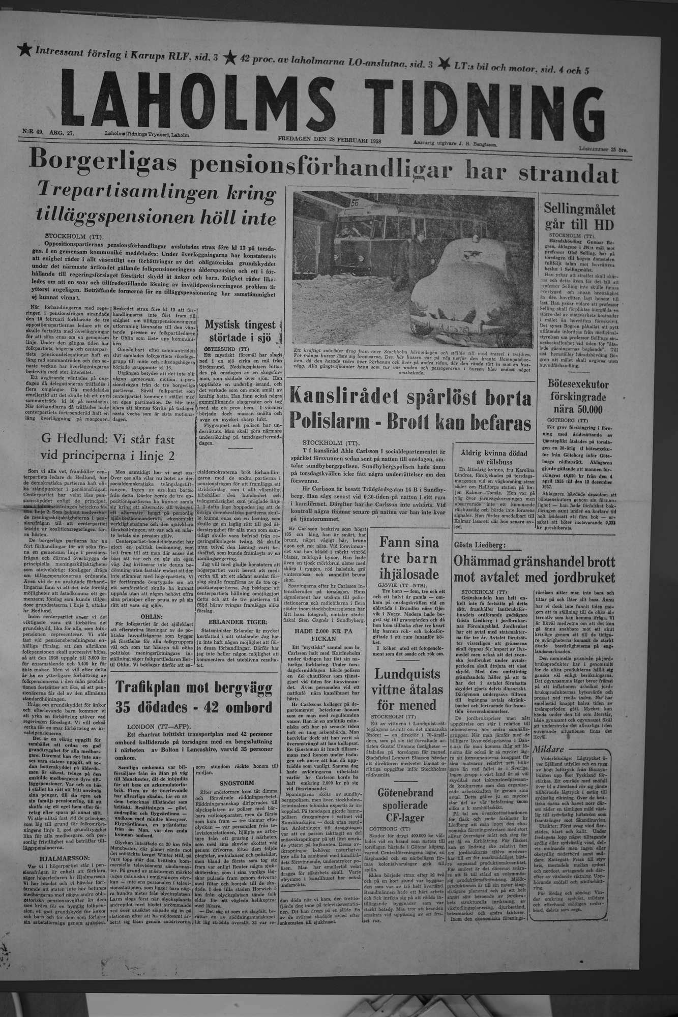 Laholms Tidning Fredag 28 februari 1958, sida 1